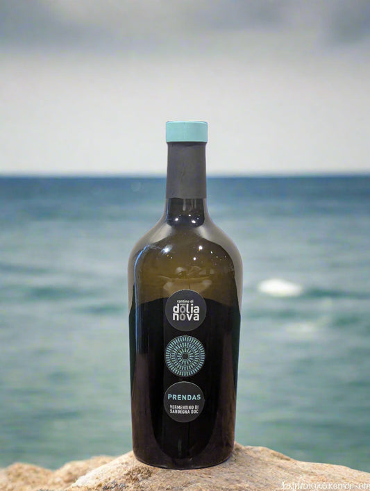 Dolianova 'Prendas' Vermentino 2023 bottle. Fresh white wine from Sardinia, Italy made with Vermentino grapes. Medium-bodied, citrus-driven, and organic.