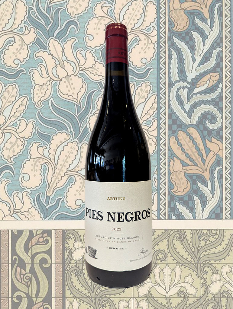 A bottle of Artuke 'Pies Negros' Tempranillo 2023 from Rioja, Spain