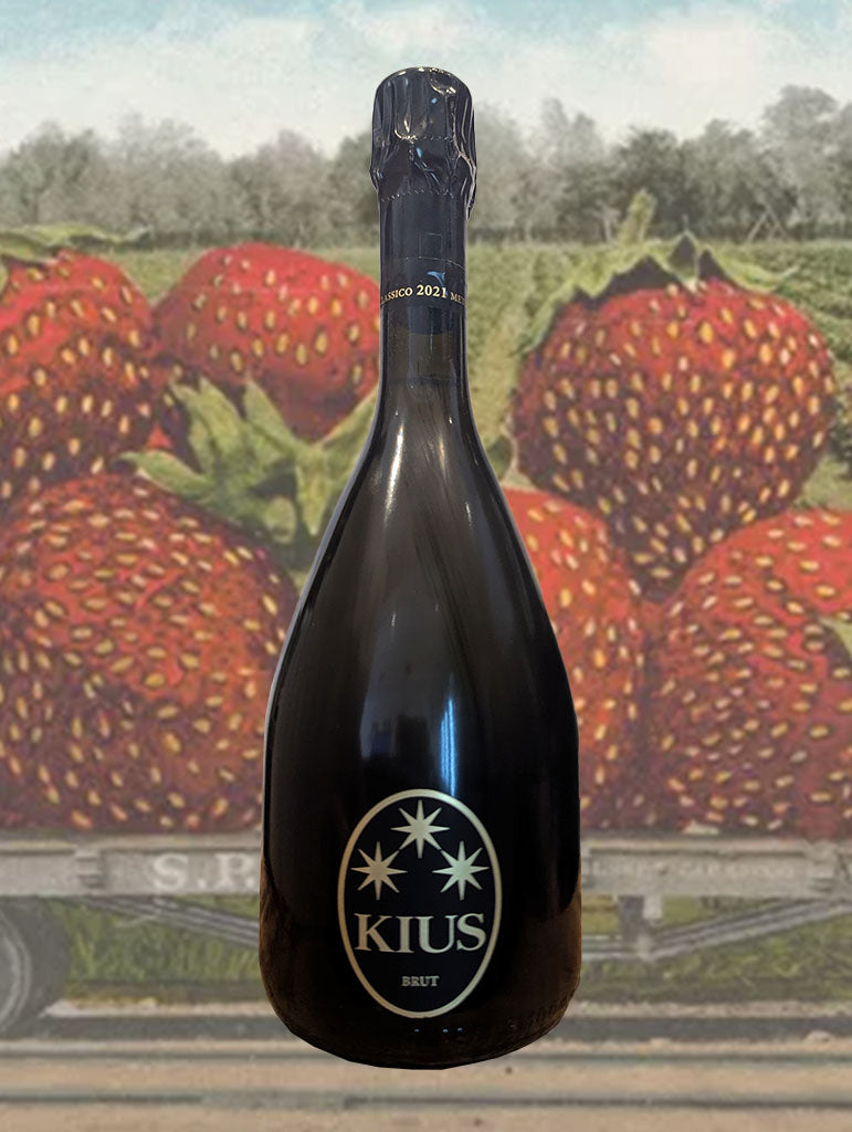 A bottle of Carpineti 'Kius Brut' Sparkling Bellone 2021 from Lazio, Italy