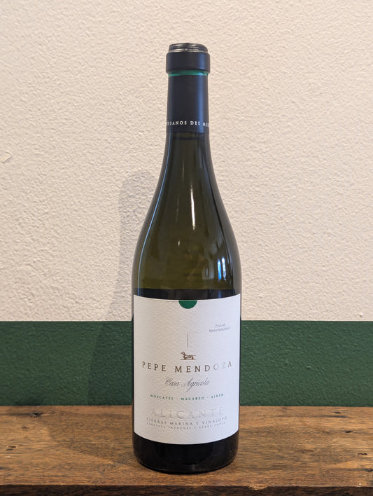 Pepe Mendoza 'Casa Agricola Blanco' Moscatel Macabeo 2024 | Alicante, Spain