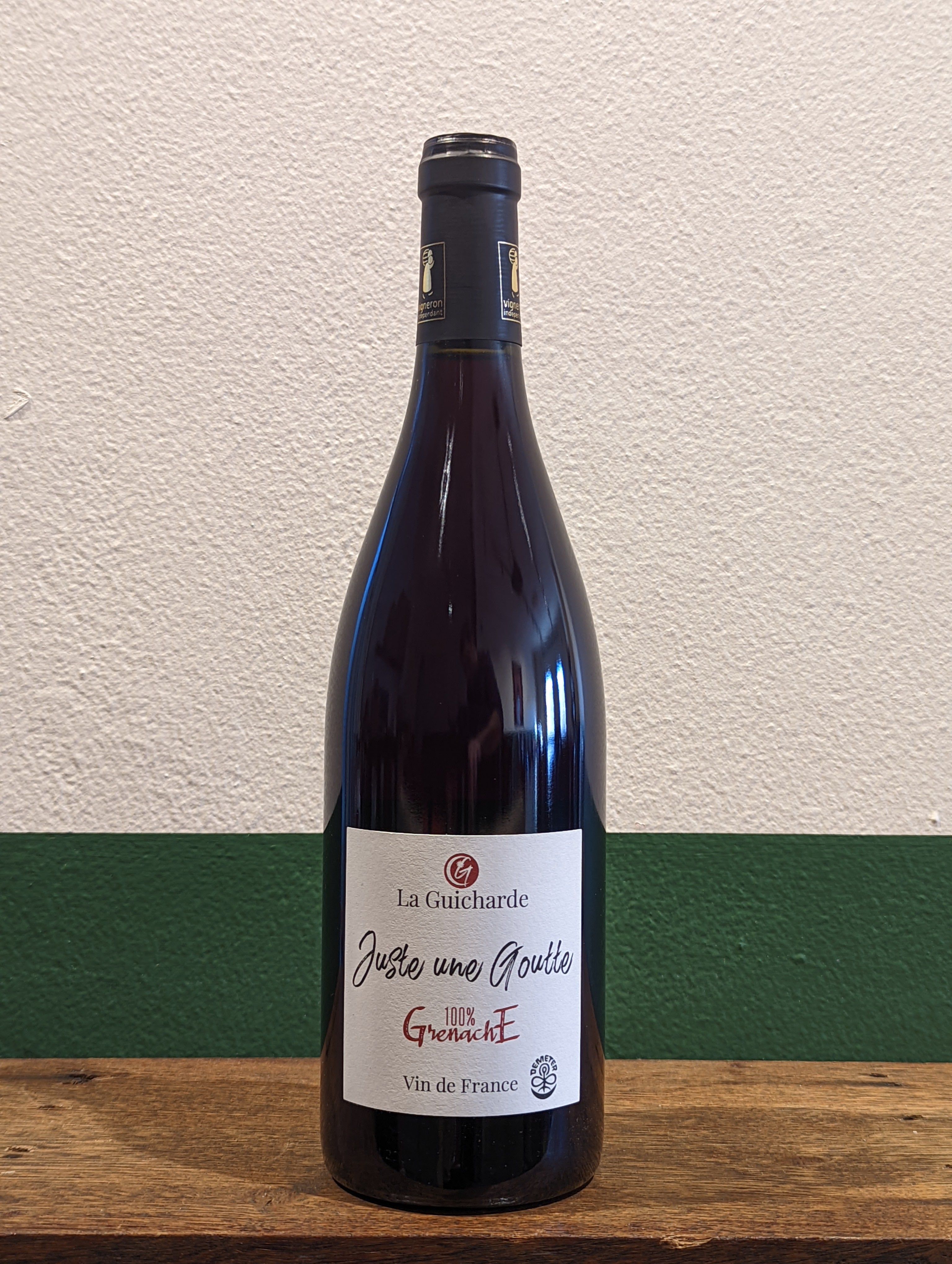 Guicharde 'Juste une Goutte' Grenache 2021 | Rhone, France