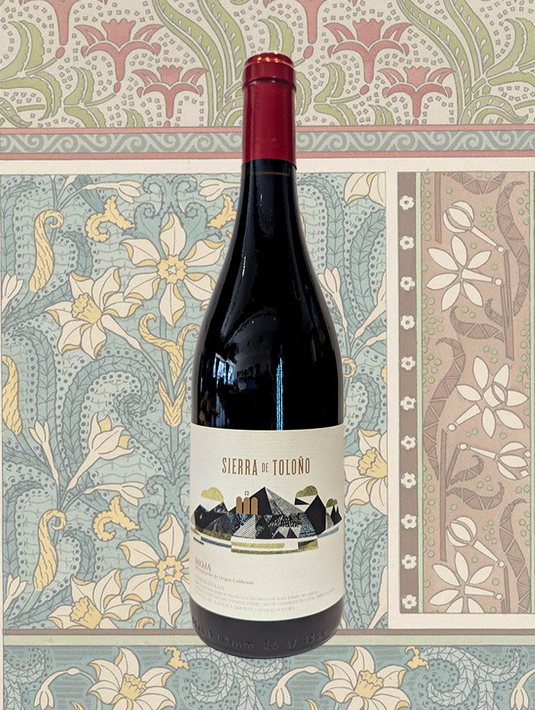 A bottle of Sierra de Tolono Rioja Tempranillo 2023 from Rioja, Spain