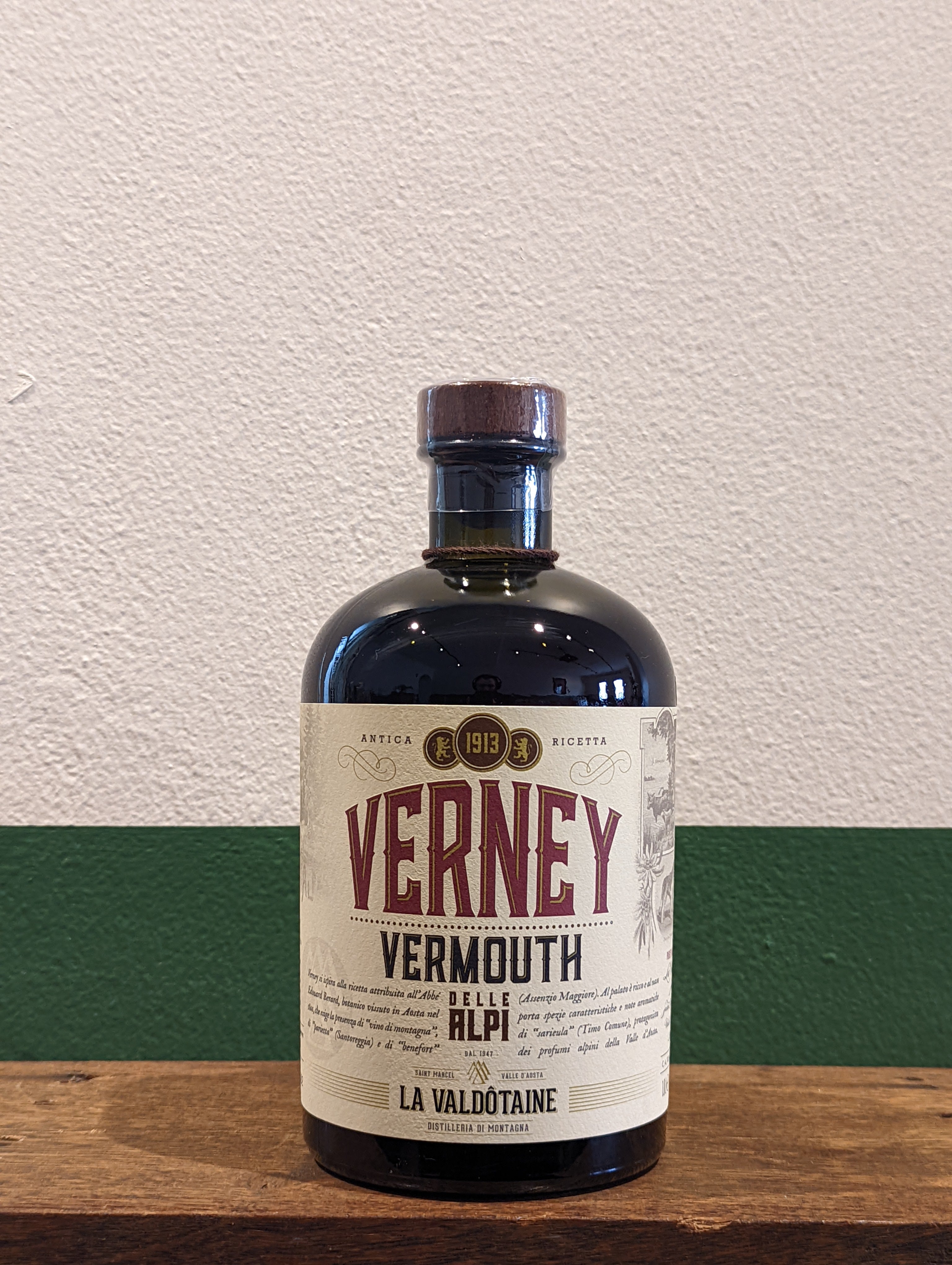La Valdotaine 'Verney' Vermouth Delle Alpi | Valle d'Aosta, Italy